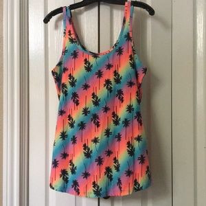 Rainbow palm tree tank